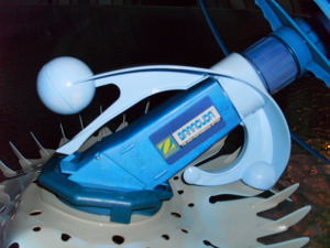 Zodiac Baracuda Pool Cleaner with weight missing
